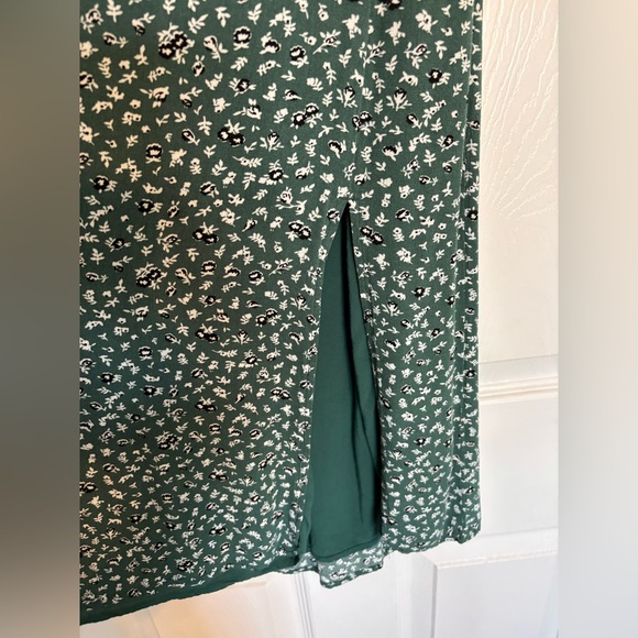 Abercrombie & Fitch Green Floral Midi Dress - Small - Picture 4 of 8